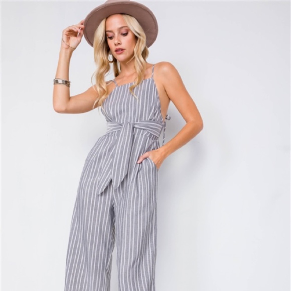 📦 MOVE OUT SALE - Open Back Striped Jumpsuit
